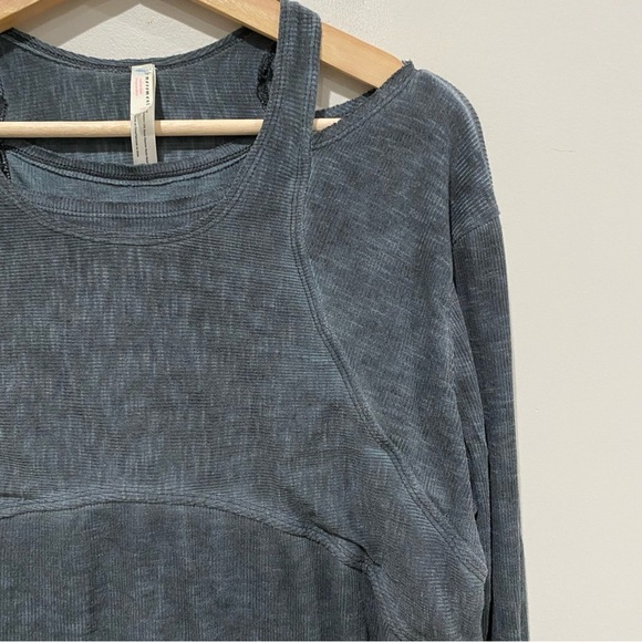 FREE PEOPLE Movement Zenith Tee Athleisure Active Lounge Yoga Size Small - Picture 3 of 12